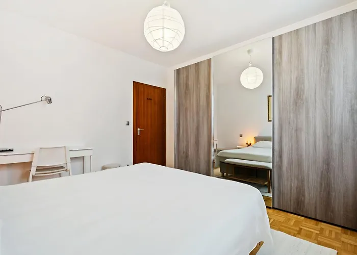 Stylish 2br In Limpertsberg Near Center Appartamento