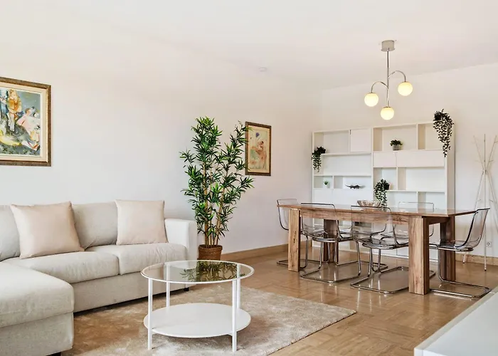 Stylish 2br In Limpertsberg Near Center Appartamento *