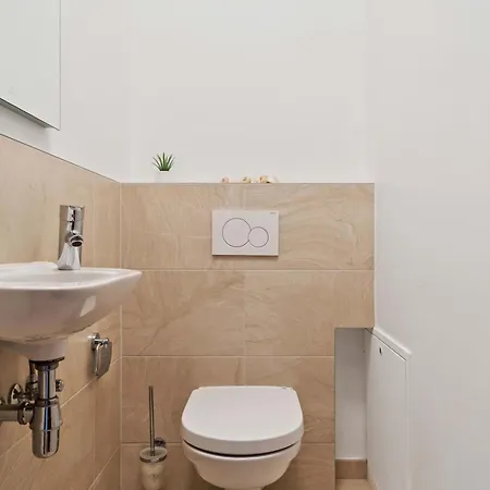 Stylish 2br In Limpertsberg, Near Center Apartment *