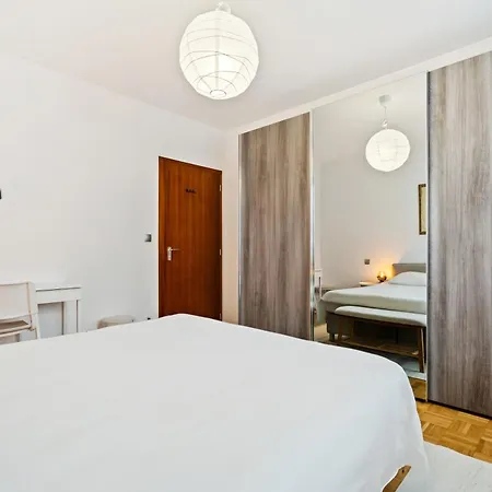 Stylish 2br In Limpertsberg, Near Center Apartment