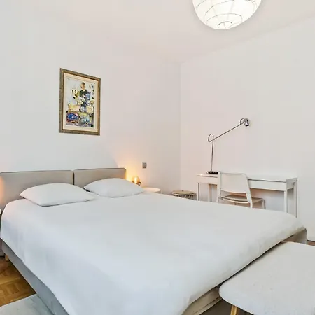 Apartment Stylish 2br In Limpertsberg, Near Center Luxembourg