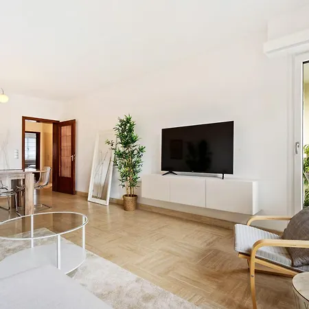 Stylish 2br In Limpertsberg, Near Center Apartment